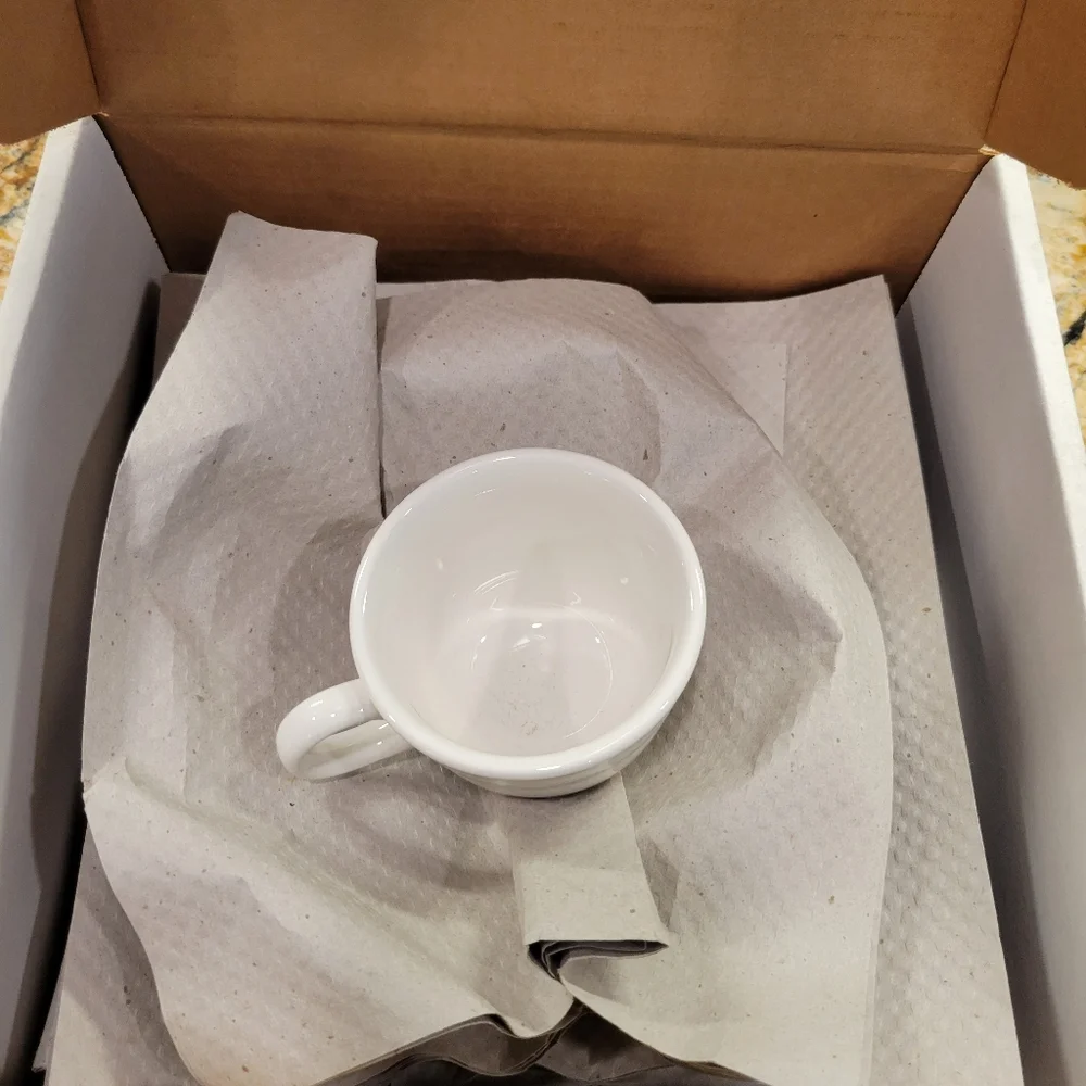 NIB Classic Rim 5-Piece Place Setting, White - Picture 2 of 4
